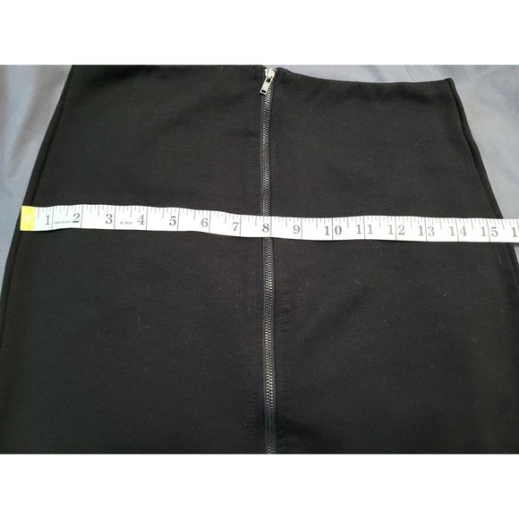 Women's Forever 21 Black Front Zip Mini Skirt, Size M - Picture 5 of 6
